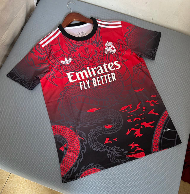CAMISETA REAL MADRID EDICIÓN LIMITADA DRAGÓN II 25/26 HOMBRE