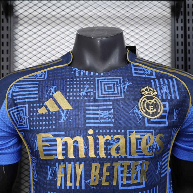REAL MADRID EDICIÓN ESPECIAL 25/26 HOMBRE (VERSIÓN JUGADOR)