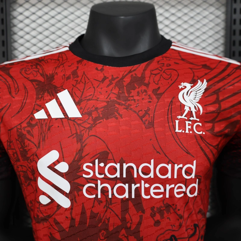 LIVERPOOL EDICIÓN ESPECIAL 25/26 HOMBRE (VERSIÓN JUGADOR)