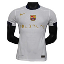 Camiseta Barcelona Edición Coldplay Blanco 24/25 Hombre (Versión Jugador)
